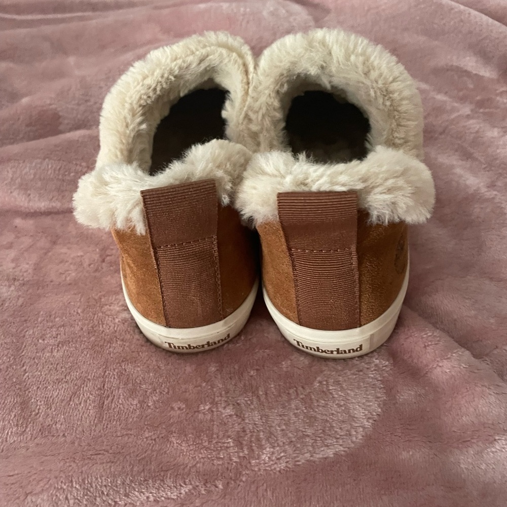 Timberland Suede Fur lined sneakers